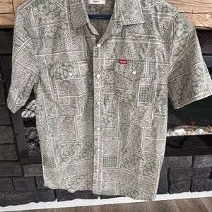 Wrangler Olive Patterned Casual Shirt